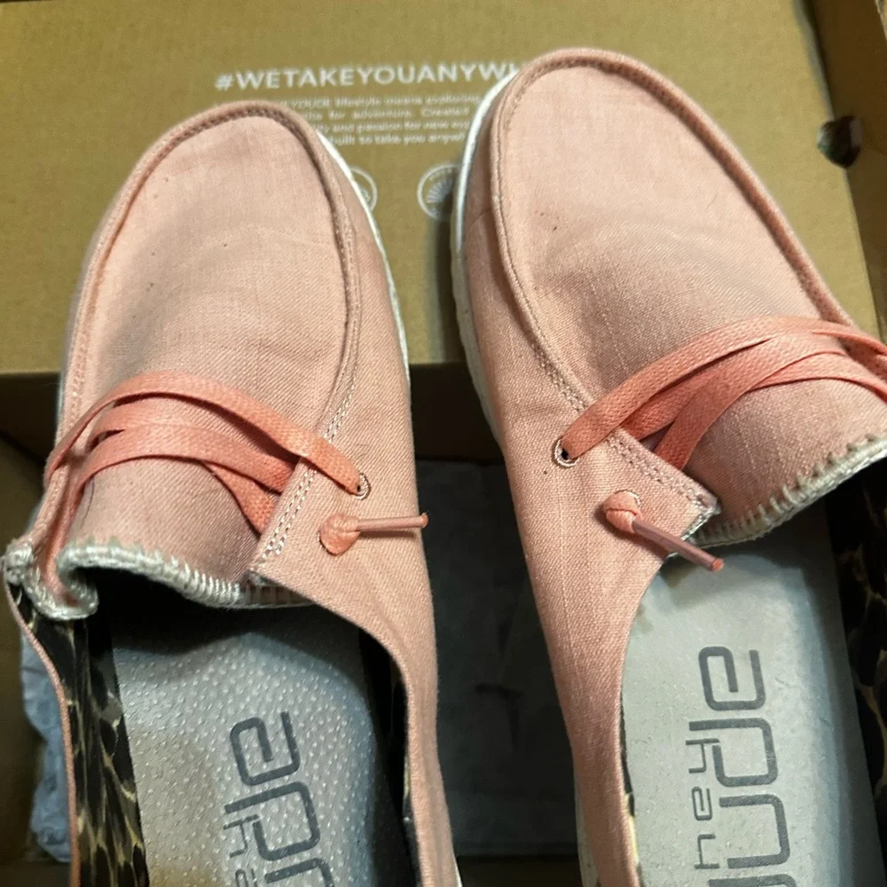 Hey Dude Women’s Wendy Guava Shoes - Picture 4 of 9